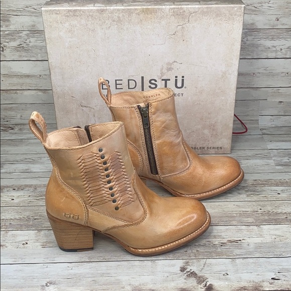 Bed Stu Shrill Sand Rustic Ankle Boots 